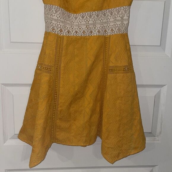 Tularosa Mustard Brocade Sundress with Cream Lace Trim - Picture 4 of 7